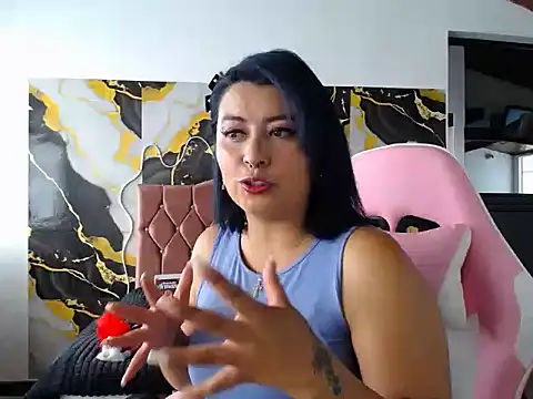 xxxEffy- online show from December 4, 7:11 pm