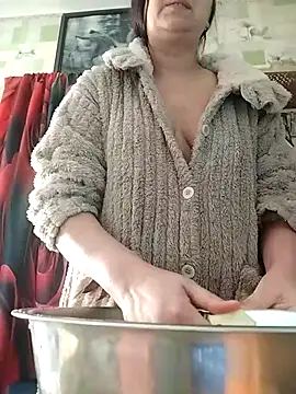 Snapshot of XLyxBabyLoveX chatting on December 16, 7:02 am XLyxBabyLoveX online show from December 16, 7:02 am