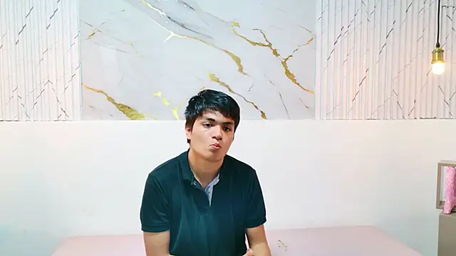 Snapshot of NatyAndAlex chatting on January 8, 10:01 pm NatyAndAlex online show from January 8, 10:01 pm