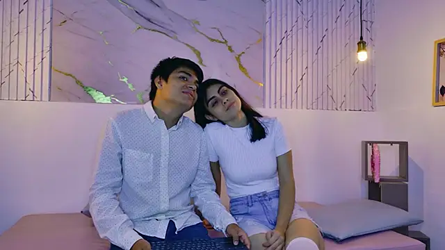 Snapshot of NatyAndAlex chatting on January 12, 8:47 pm NatyAndAlex online show from January 12, 8:47 pm