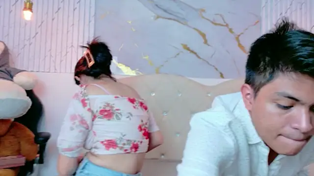 Snapshot of NatyAndAlex chatting on February 27, 4:18 pm NatyAndAlex online show from February 27, 4:18 pm