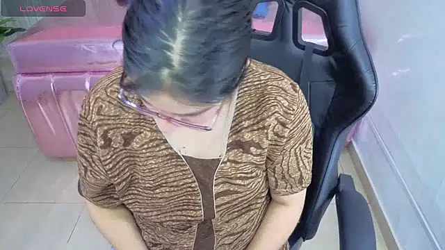 eva smit t online show from March 24, 2:38 am