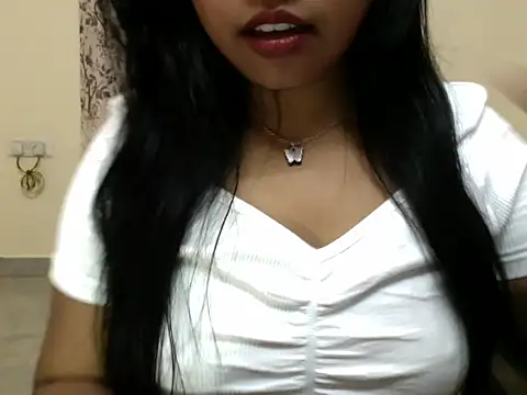 Snapshot of Bad_girl_kayraa_ chatting on December 17, 8:26 pm Bad girl kayraa online show from December 17, 8:26 pm