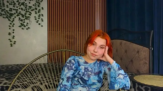 Snapshot of RavenOpaline chatting on March 2, 6:25 am RavenOpaline online show from March 2, 6:25 am