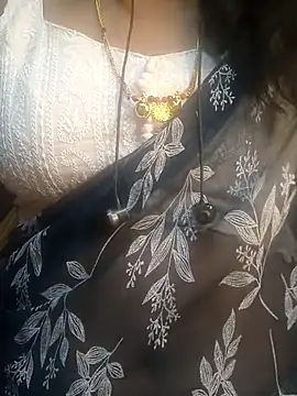 Preeti345 online show from April 24, 5:54 am