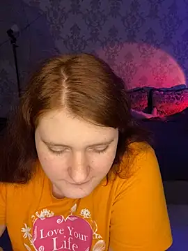 Snapshot of NicollVeys chatting on December 5, 7:32 pm NicollVeys online show from December 5, 7:32 pm