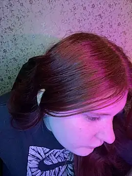 Snapshot of NicollVeys chatting on February 20, 1:44 pm NicollVeys online show from February 20, 1:44 pm