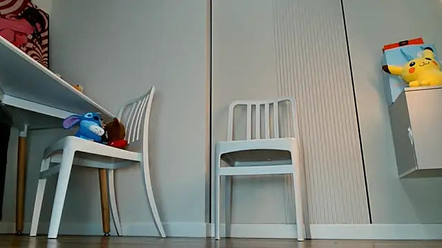 Snapshot of minji_snow chatting on April 6, 1:01 pm minji snow online show from April 6, 1:01 pm