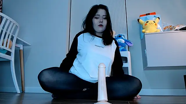 Snapshot of minji_snow chatting on April 10, 4:12 pm minji snow online show from April 10, 4:12 pm