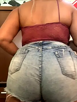 Snapshot of CorujinhaSafada chatting on December 16, 11:48 am CorujinhaSafada online show from December 16, 11:48 am