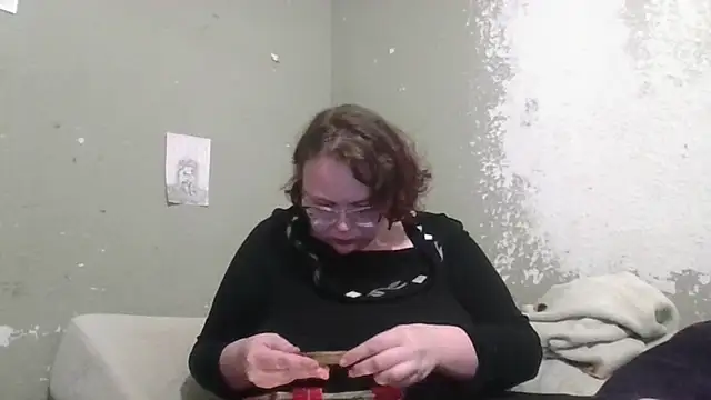 Snapshot of Rentastnrgurl chatting on December 14, 11:31 pm Rentastnrgurl online show from December 14, 11:31 pm