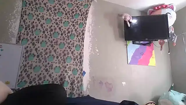 Rentastnrgurl online show from April 11, 2:32 pm