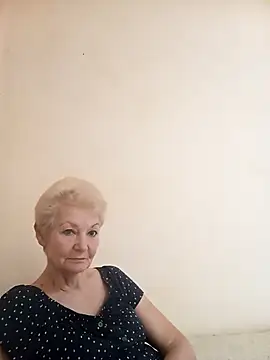 Snapshot of Calypso-Loove chatting on April 10, 10:31 am Calypso-Loove online show from April 10, 10:31 am