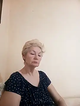 Snapshot of Calypso-Loove chatting on May 2, 8:52 am Calypso-Loove online show from May 2, 8:52 am