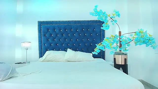 Velora nigth online show from March 12, 12:00 pm