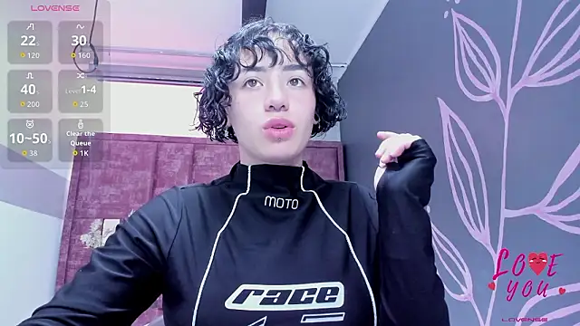 Kiara Fox   online show from March 14, 9:42 pm