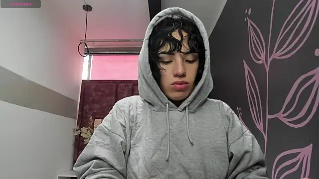 Kiara Fox   online show from March 21, 8:12 pm