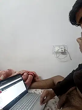 Snapshot of Bigdickboy2406 chatting on December 15, 6:12 pm Bigdickboy2406 online show from December 15, 6:12 pm