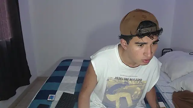 Dave hot1 online show from December 13, 8:47 pm