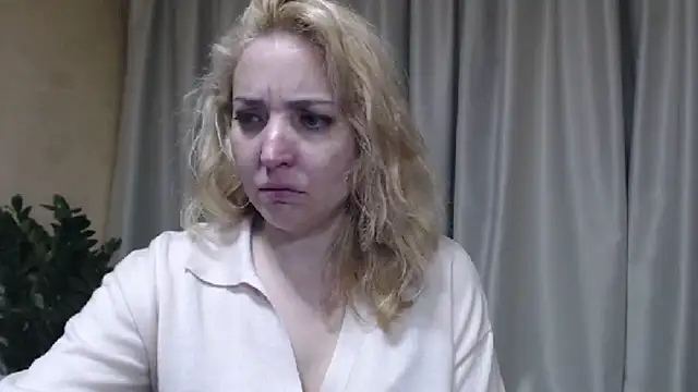 sweetpussy online show from May 17, 5:09 pm