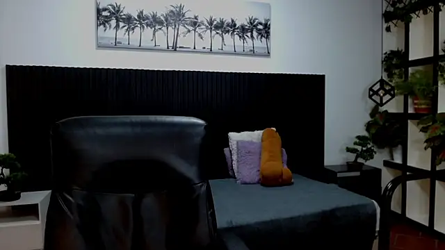 jeremy job online show from January 15, 11:37 am