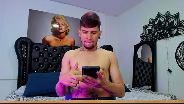 vaalentiino online show from December 5, 5:53 pm