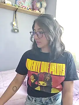 SabrinaLu  online show from February 18, 7:21 pm