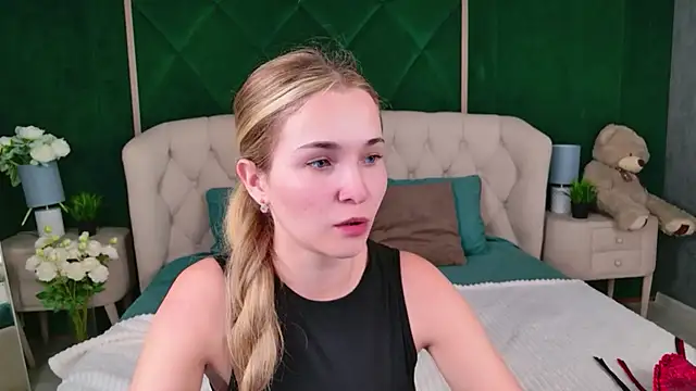 Lina Sinerz online show from July 17, 3:39 pm