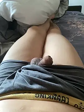 hairylittledic online show from June 10, 11:35 pm