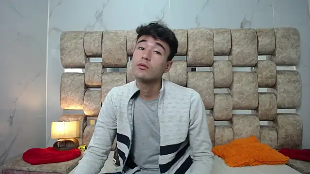 KathyAiden online show from April 17, 12:30 pm