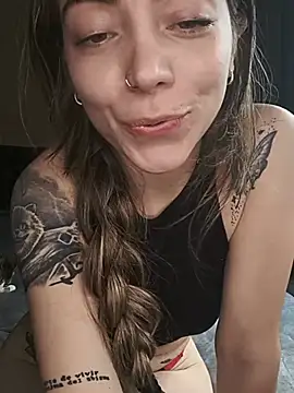 Ceciihot online show from June 2, 4:53 pm