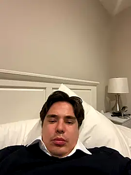 Snapshot of phantom898983 chatting on December 16, 9:14 am phantom898983 online show from December 16, 9:14 am