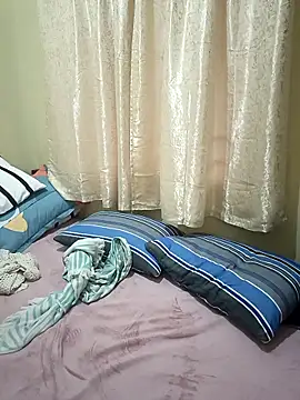 Snapshot of Cinpussie89 chatting on December 5, 9:40 am Cinpussie89 online show from December 5, 9:40 am