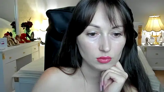 Snapshot of RosiAlina chatting on June 22, 7:16 am RosiAlina online show from June 22, 7:16 am