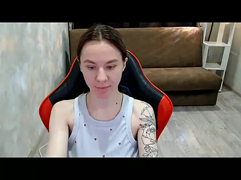 MiaBun1 online show from December 19, 2:51 am