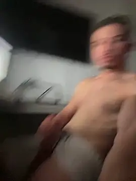 Snapshot of cruzx_ chatting on December 5, 1:52 pm cruzx online show from December 5, 1:52 pm