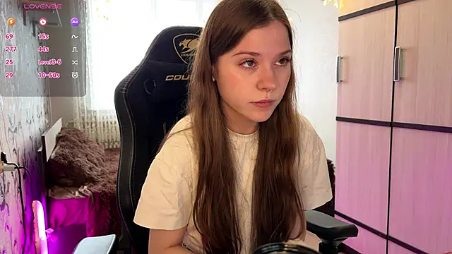 GayleLuu online show from December 16, 10:42 am