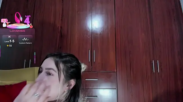 carly grasso online show from November 4, 3:49 am