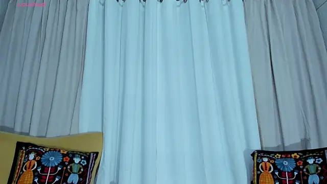 carly grasso online show from May 26, 3:24 am