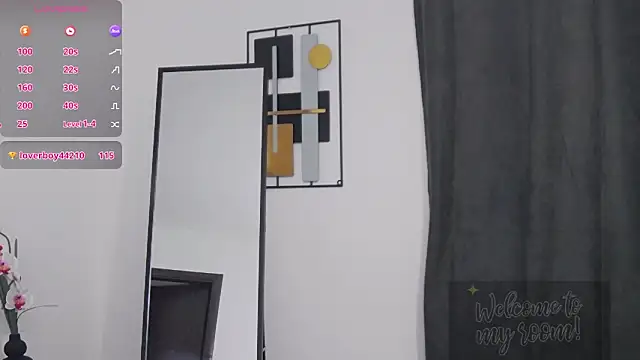 SoniaMoonnnn online show from January 15, 4:44 pm