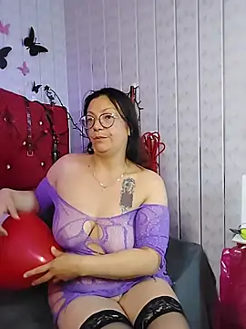 Snapshot of Susana_Rojas chatting on February 15, 10:14 am Susana Rojas online show from February 15, 10:14 am