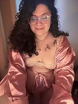 VanesssaMilf  online show from December 18, 9:10 pm