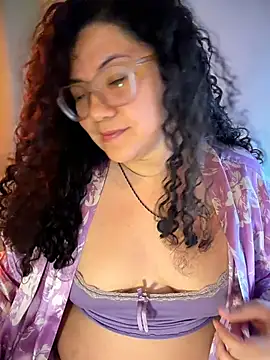 VanesssaMilf  online show from May 13, 7:50 am