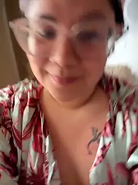 VanesssaMilf  online show from May 13, 7:55 pm