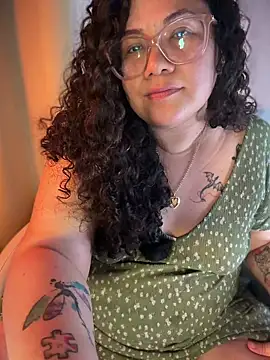 VanesssaMilf  online show from May 28, 12:08 am