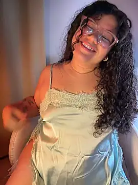 VanesssaMilf  online show from June 30, 12:22 am