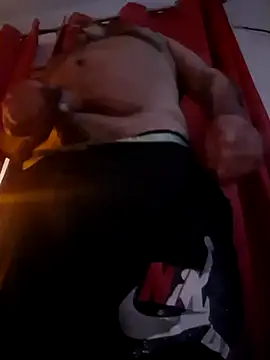 Snapshot of maannn8962 chatting on February 26, 12:20 am maannn8962 online show from February 26, 12:20 am