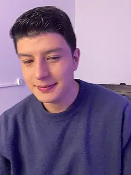 Goldenknight33 online show from February 5, 2:33 pm