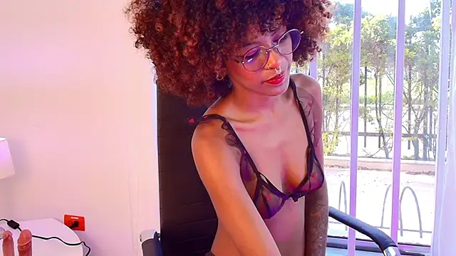NaomiClay online show from May 22, 12:44 pm