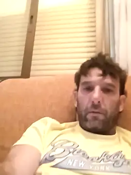 Snapshot of pcr44 chatting on February 19, 2:07 am pcr44 online show from February 19, 2:07 am